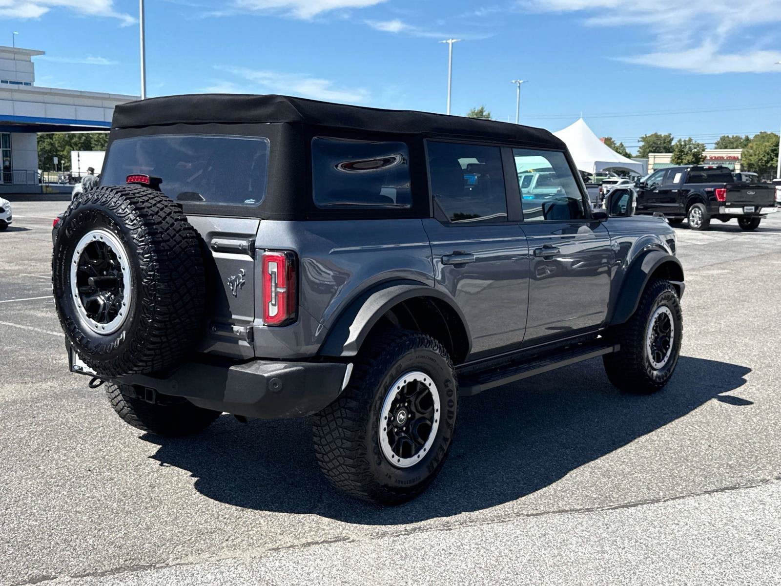 2023 Ford Bronco Base