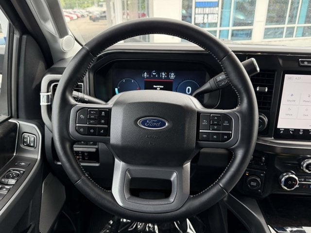2023 Ford Super Duty F-350 DRW LARIAT