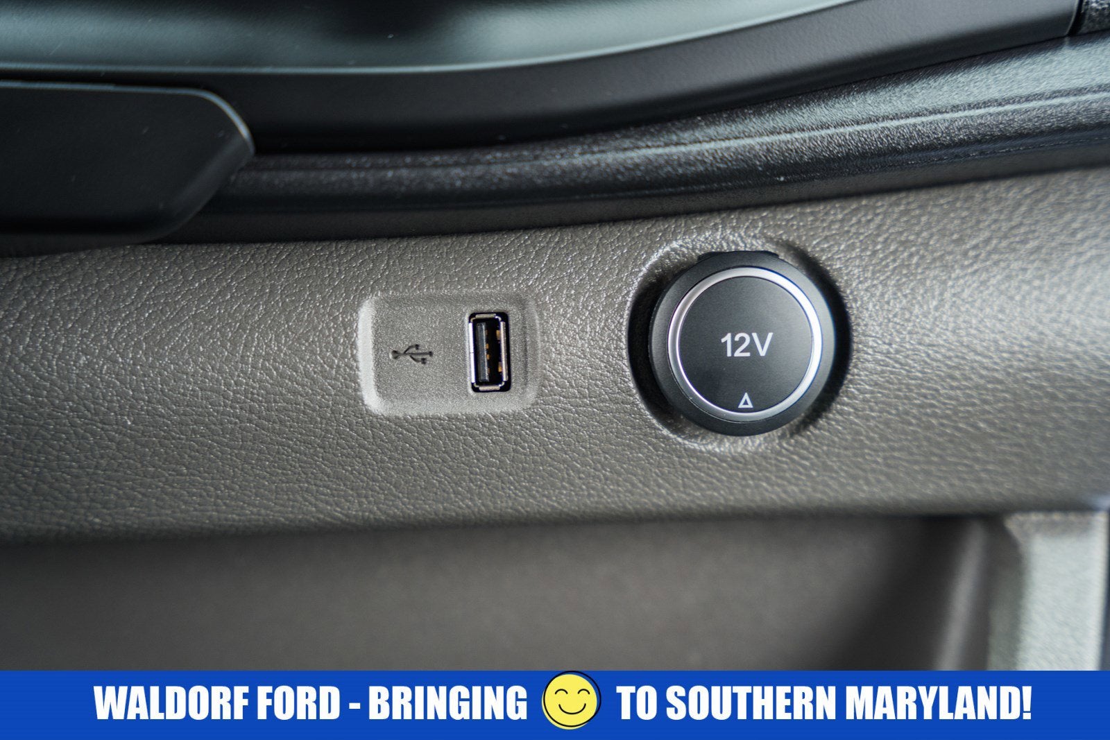 2023 Ford Transit Cargo Van 250