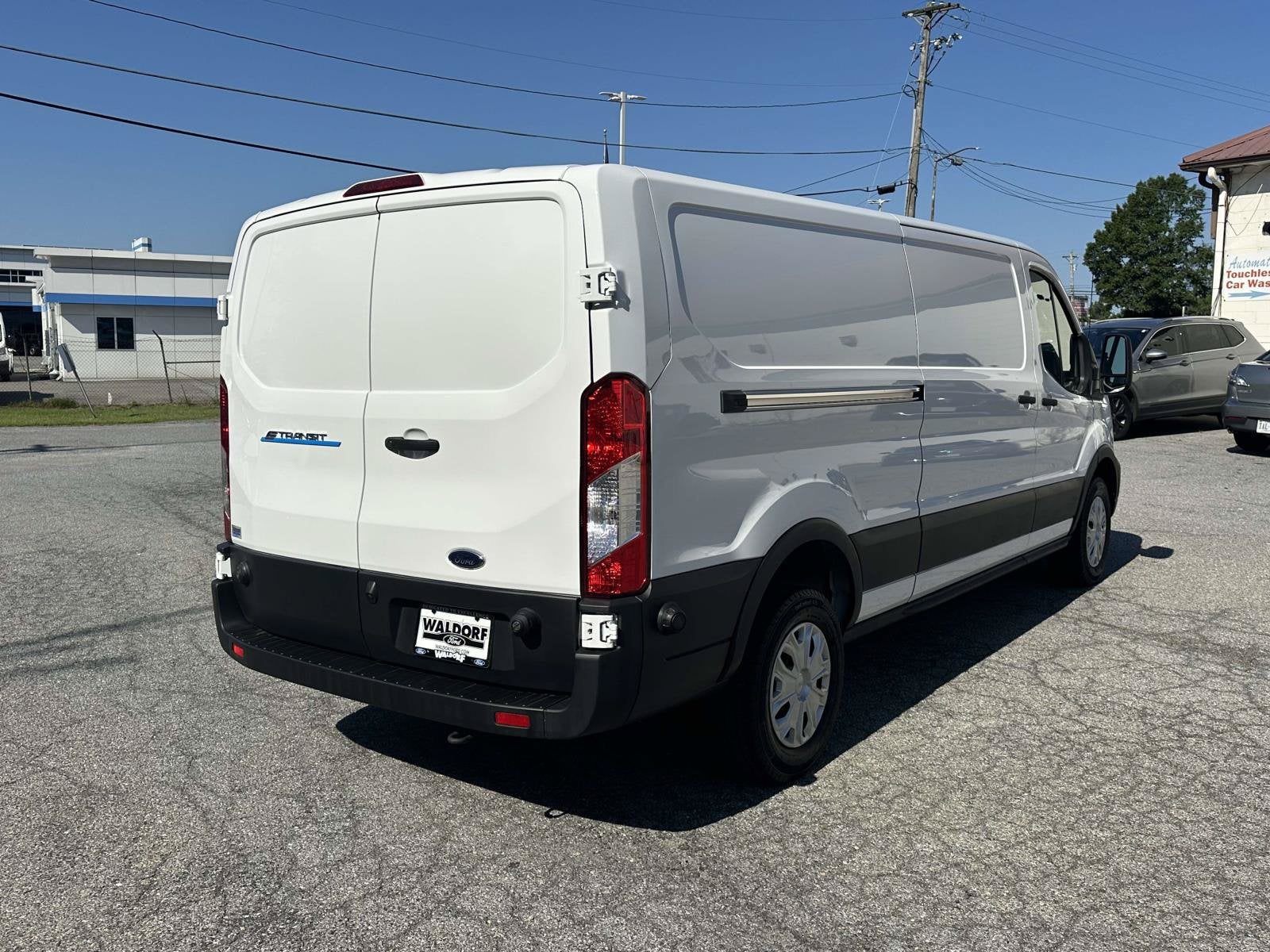 2023 Ford E-Transit Cargo Van T-3