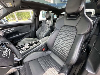 2022 Audi e-tron GT Prestige