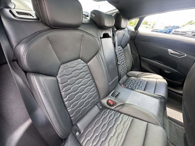 2022 Audi e-tron GT Prestige