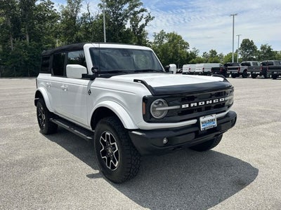 2023 Ford Bronco Base