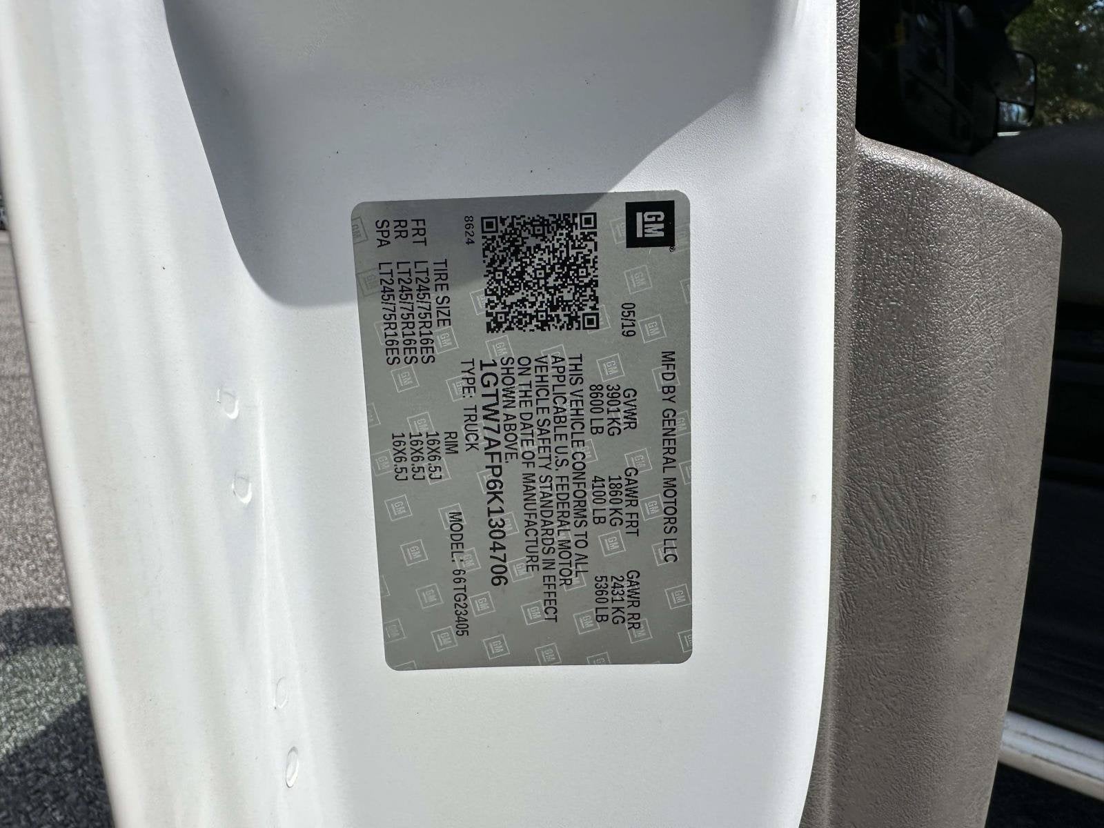 2019 GMC Savana Cargo Van RWD 2500 135"