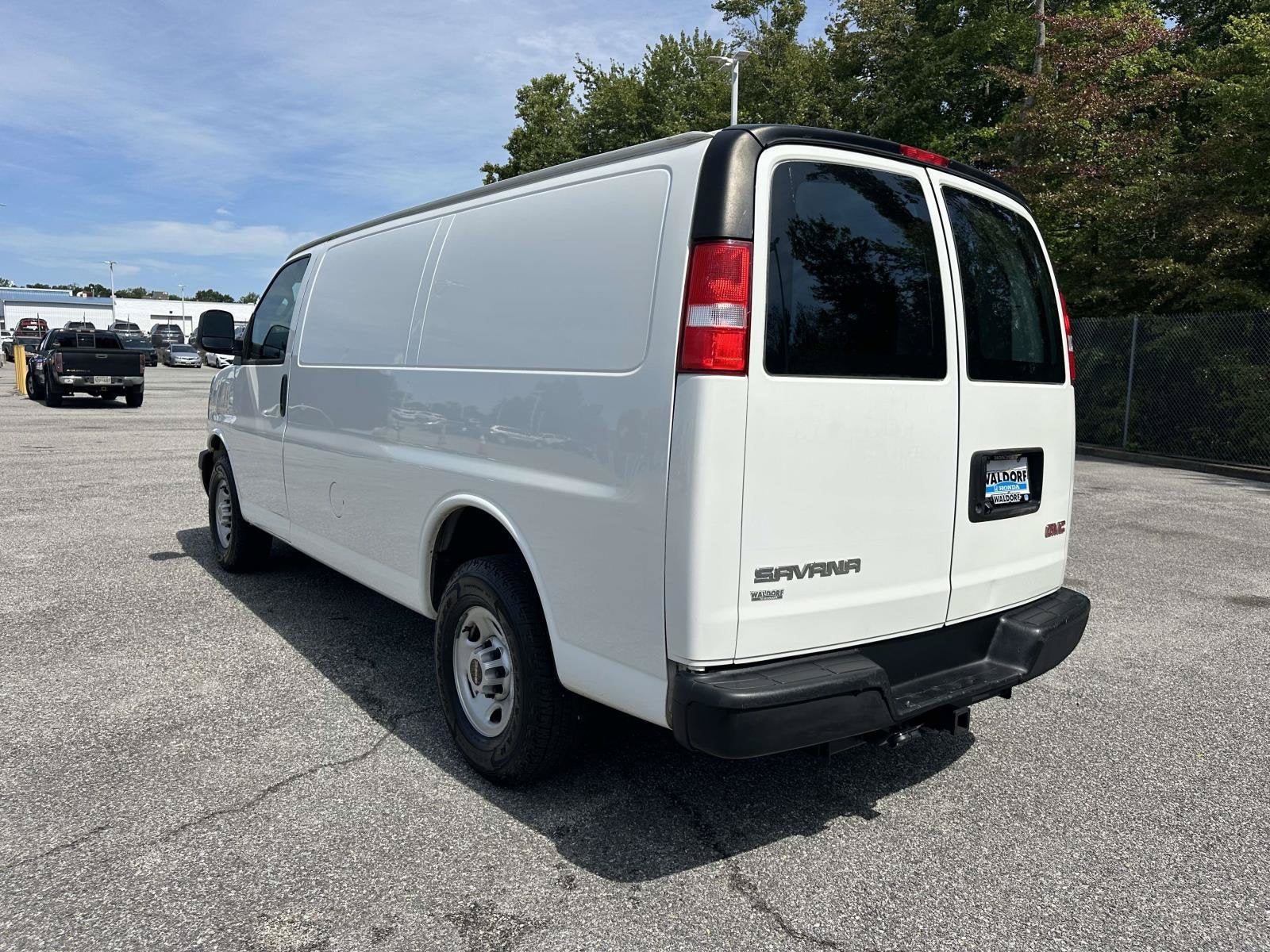 2019 GMC Savana Cargo Van RWD 2500 135"