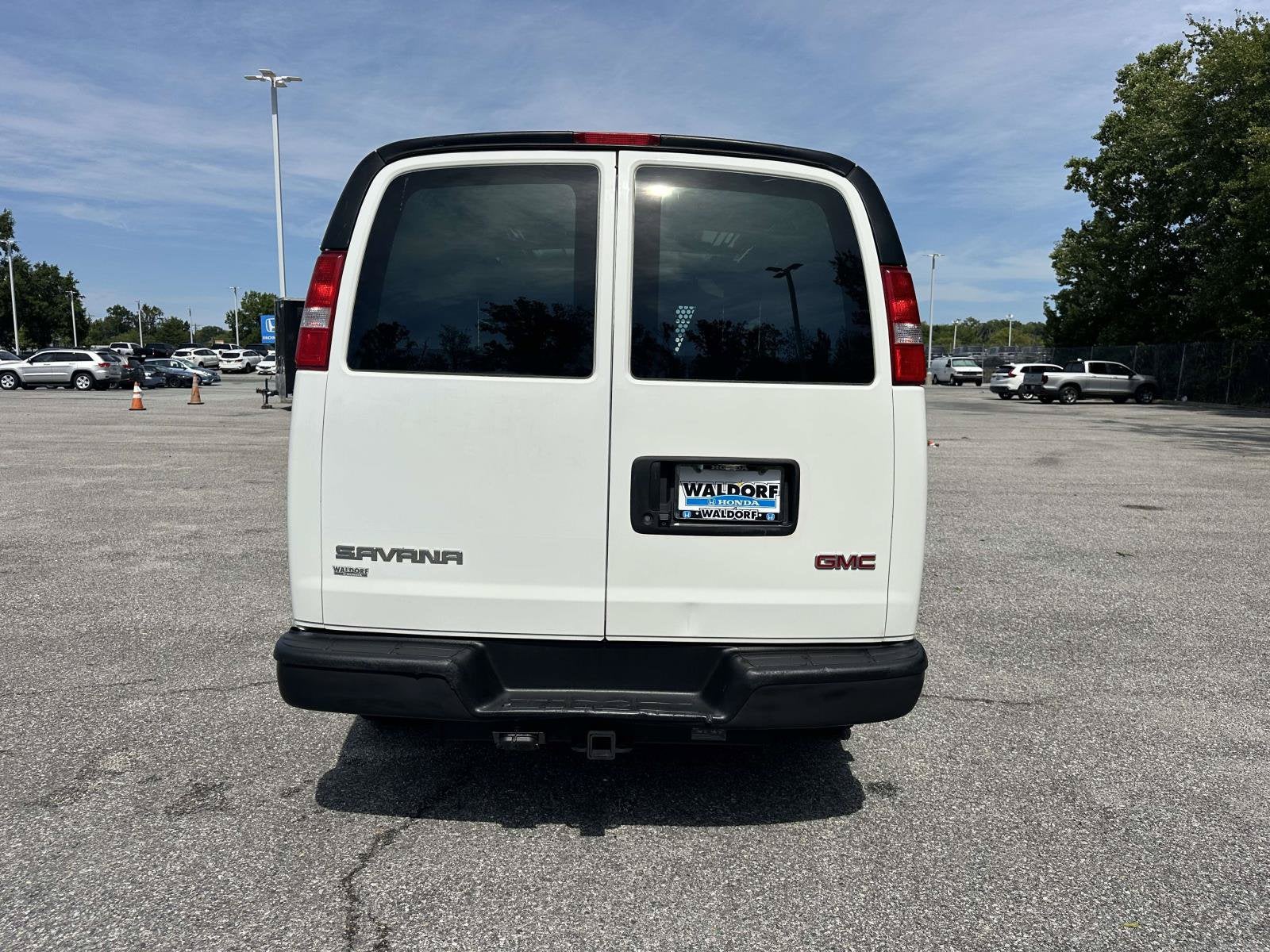 2019 GMC Savana Cargo Van RWD 2500 135"
