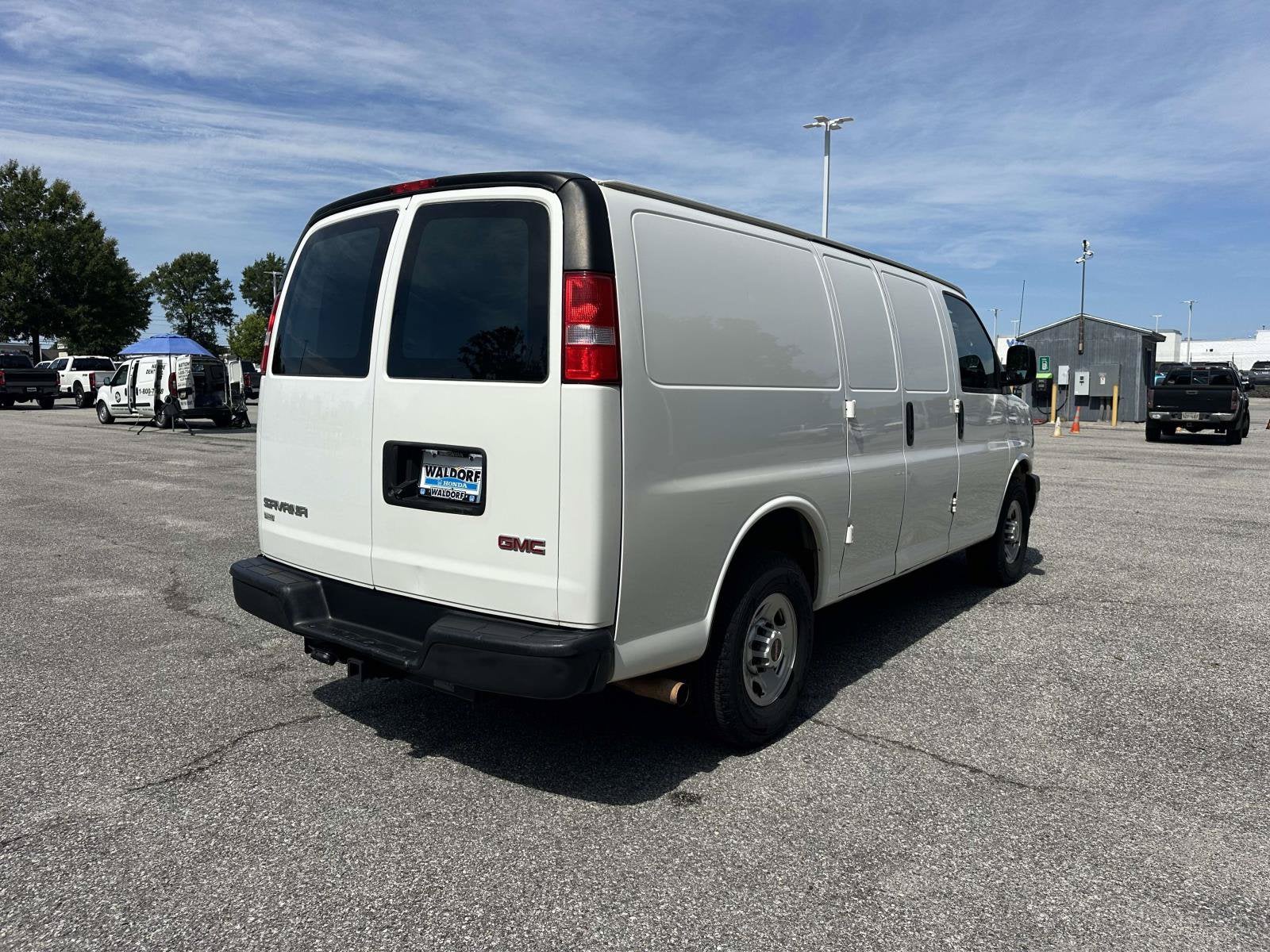 2019 GMC Savana Cargo Van RWD 2500 135"