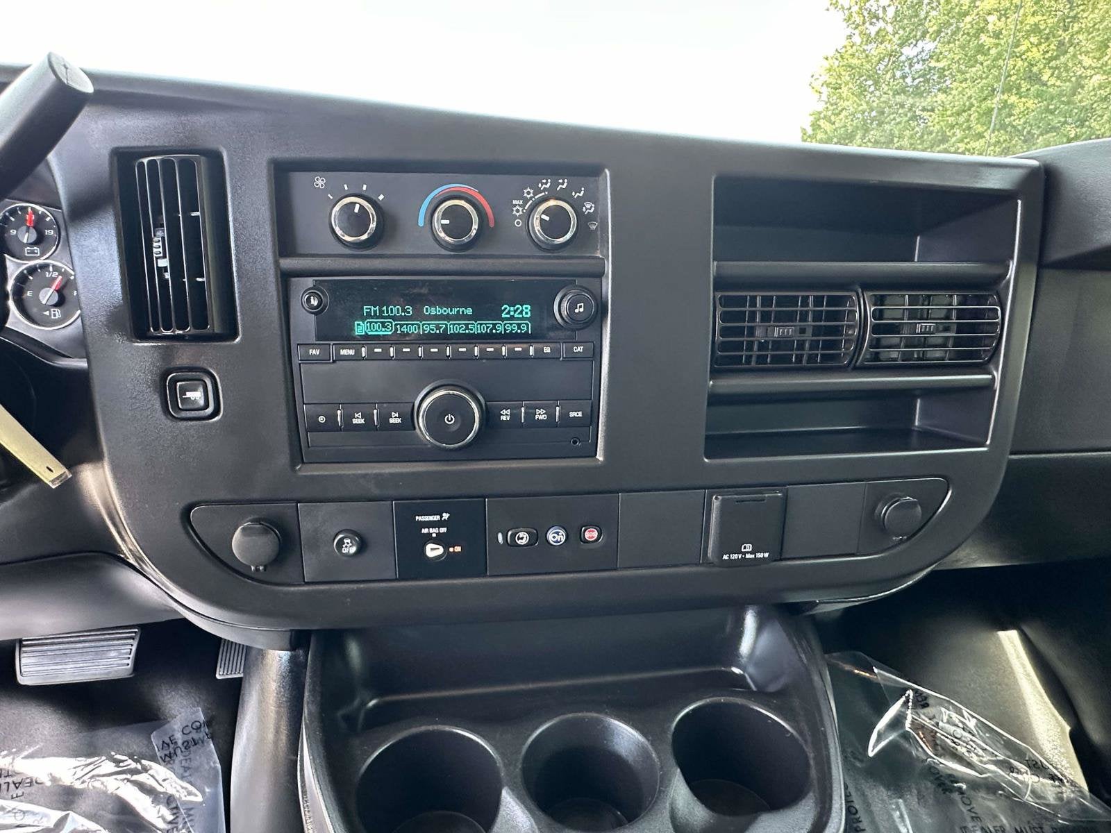 2019 GMC Savana Cargo Van RWD 2500 135"