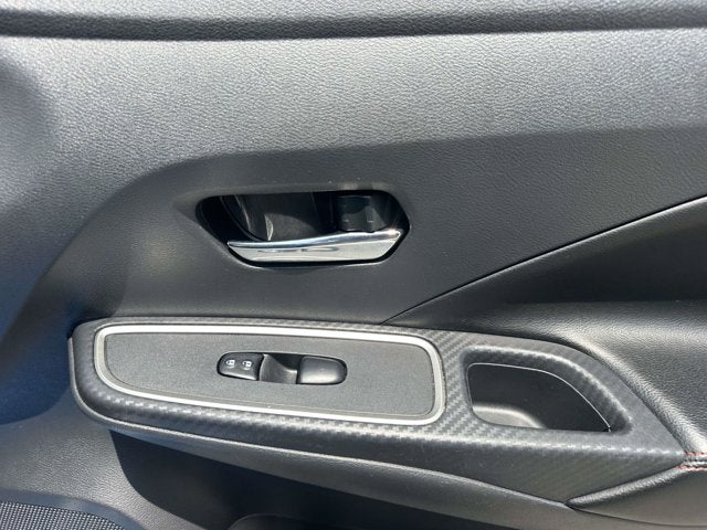 2023 Nissan Versa SR