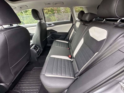 2025 Volkswagen Taos SEL