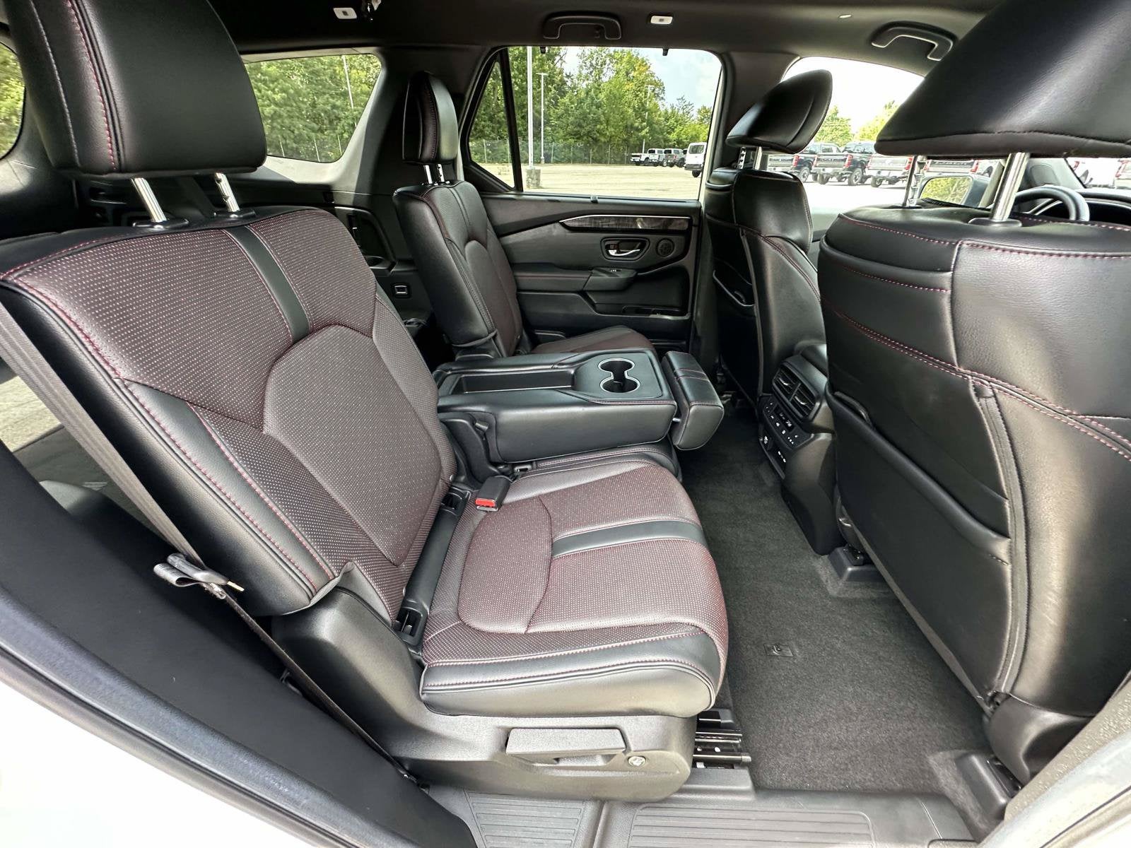 2025 Honda Pilot Black Edition
