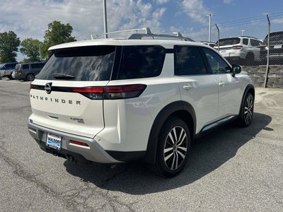 2024 Nissan Pathfinder Platinum