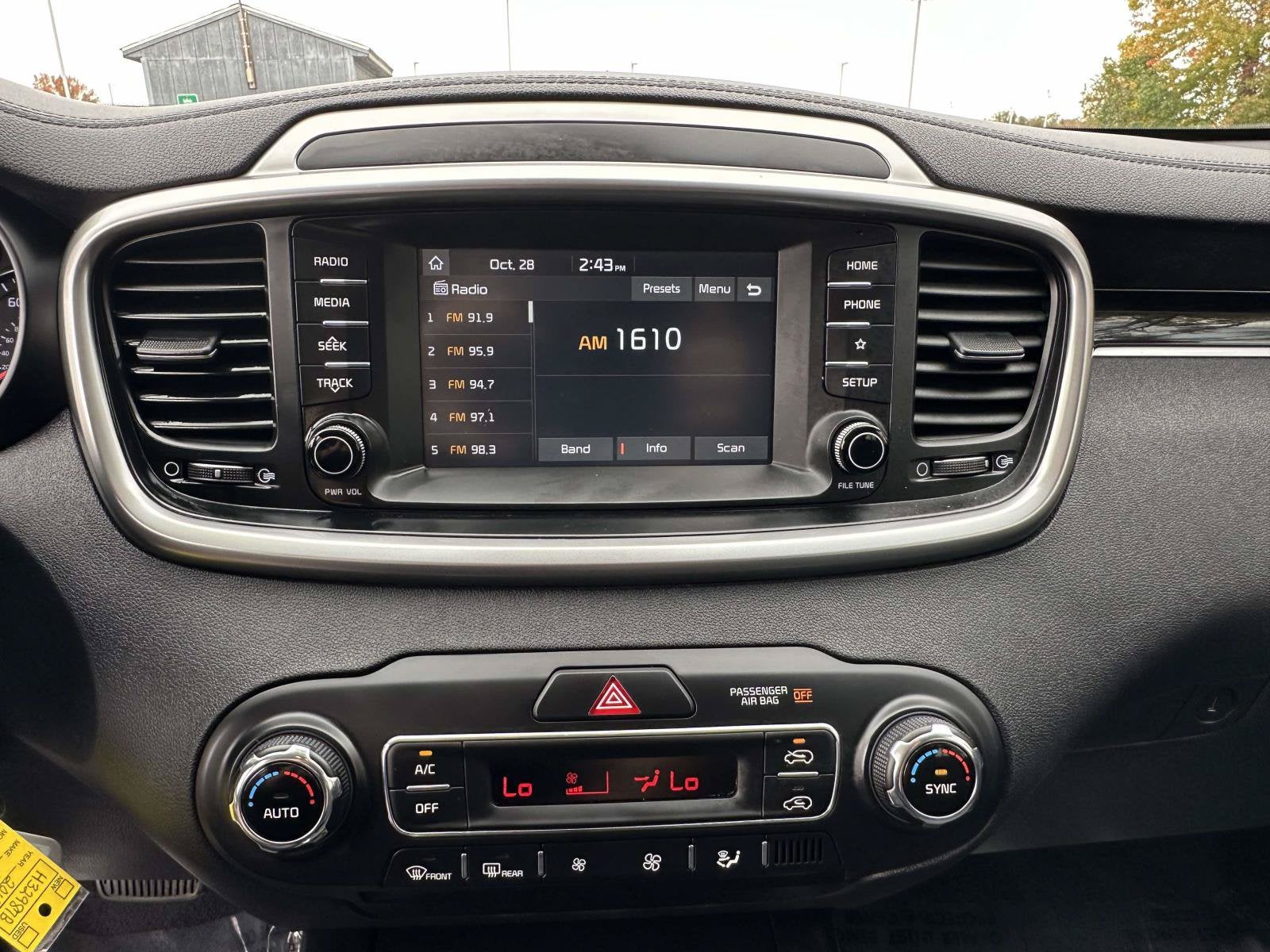 2019 Kia Sorento LX V6