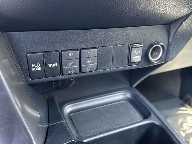 2018 Toyota RAV4 SE