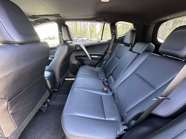 2018 Toyota RAV4 SE