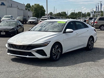 2025 Hyundai Elantra SEL Convenience