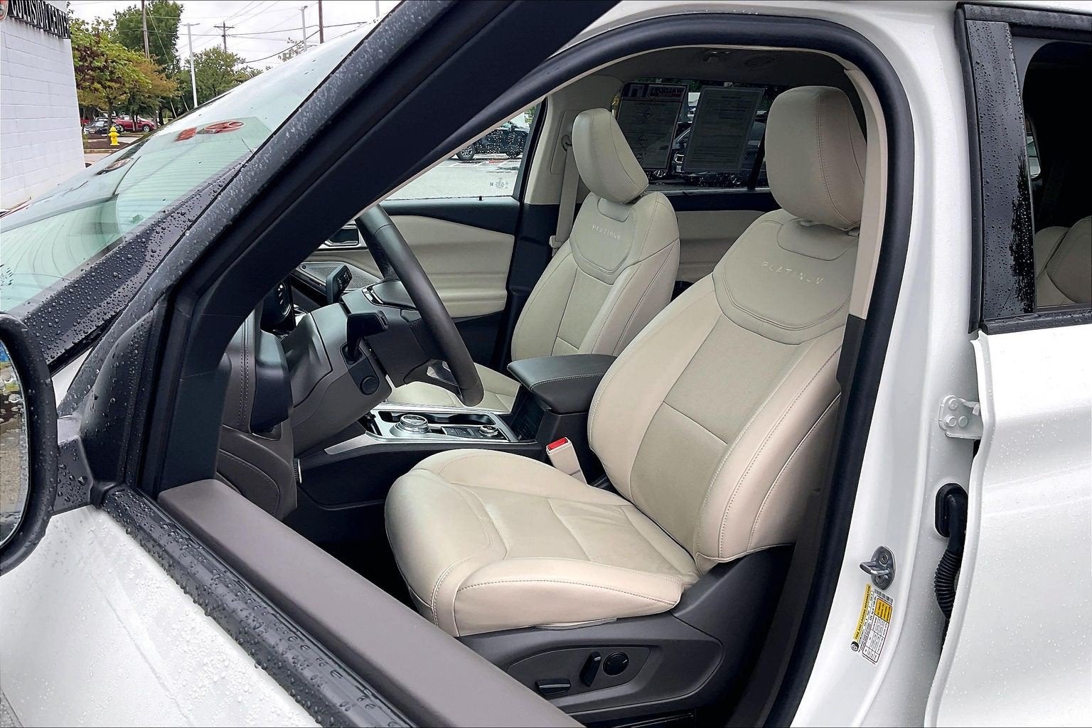 2024 Ford Explorer Platinum
