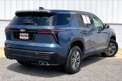 2024 Chevrolet Traverse FWD LS