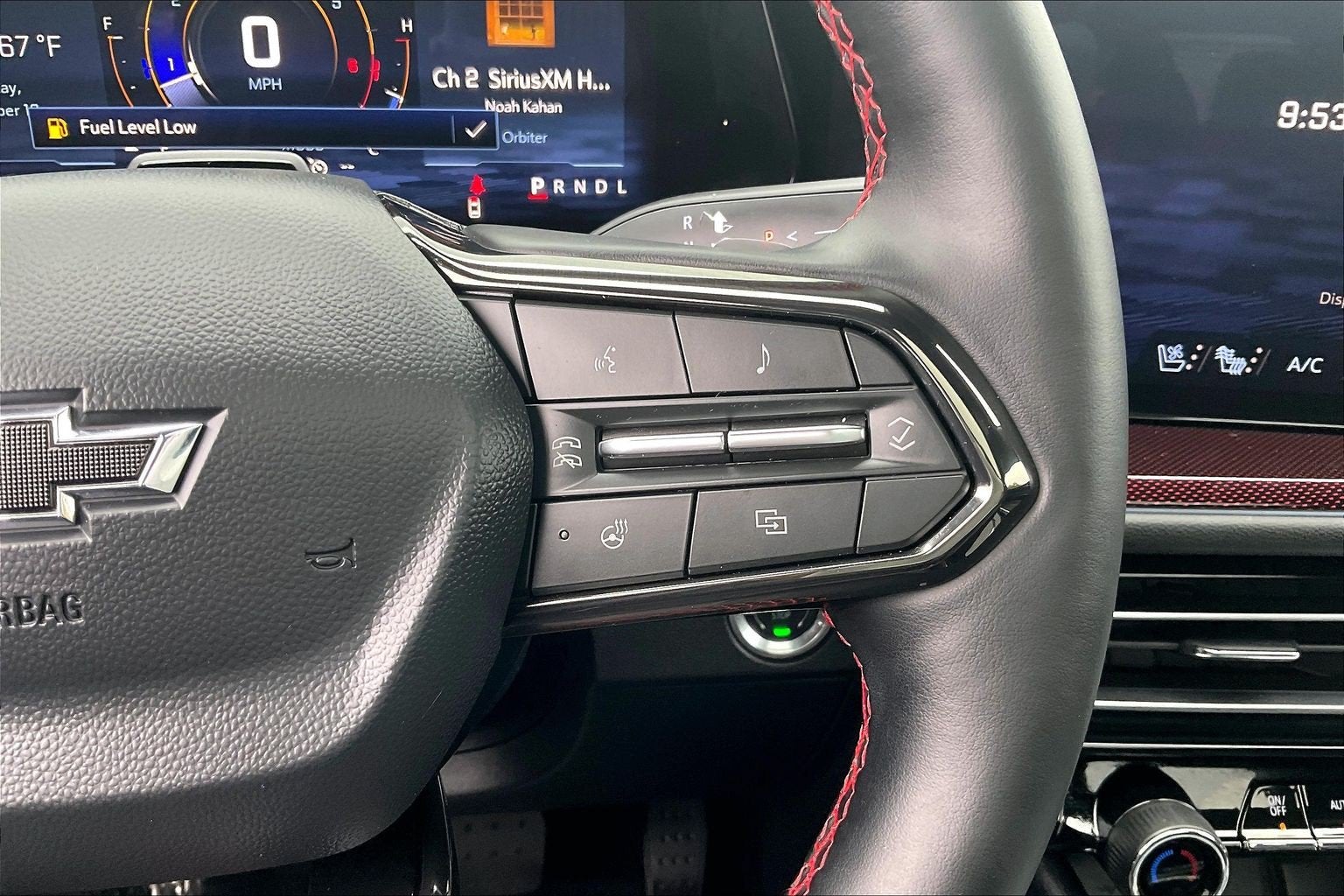 2025 Chevrolet Traverse AWD RS