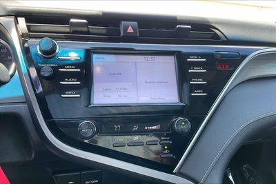 2018 Toyota Camry SE