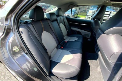 2020 Toyota Camry Hybrid Hybrid XLE