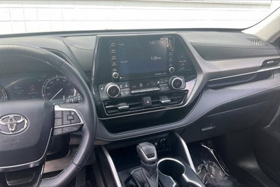 2020 Toyota HIGHLANDER XLE