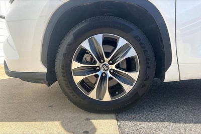 2020 Toyota HIGHLANDER XLE