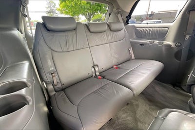 2010 Toyota SIENNA XLE
