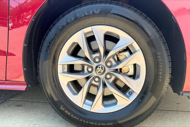 2025 Toyota Sienna XLE