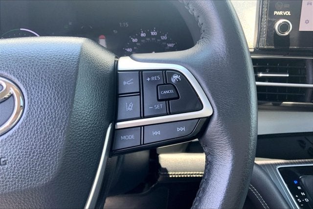 2025 Toyota Sienna XLE