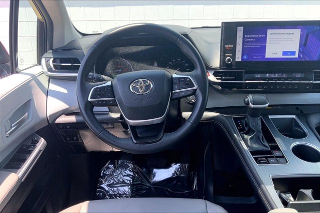2025 Toyota Sienna XLE