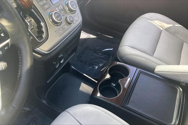 2019 Toyota Sienna Base