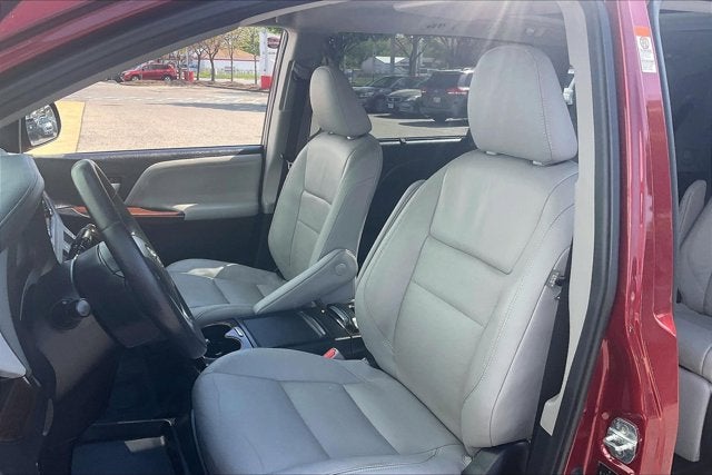 2019 Toyota Sienna Base