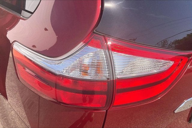 2019 Toyota Sienna Base