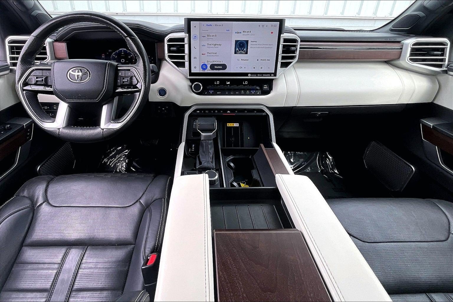 2024 Toyota Tundra i-FORCE MAX Capstone Hybrid