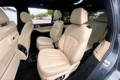 2022 BMW X7 xDrive40i