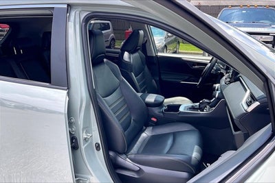 2022 Toyota RAV4 Hybrid Hybrid XLE Premium