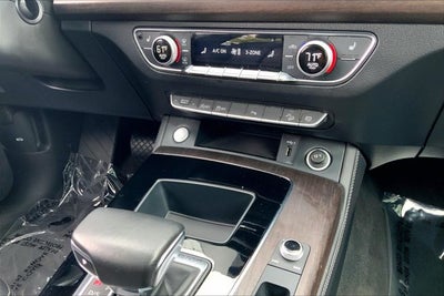 2023 Audi Q5 S line Premium Plus