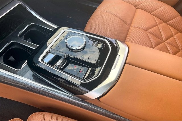 2024 BMW 740i 740i
