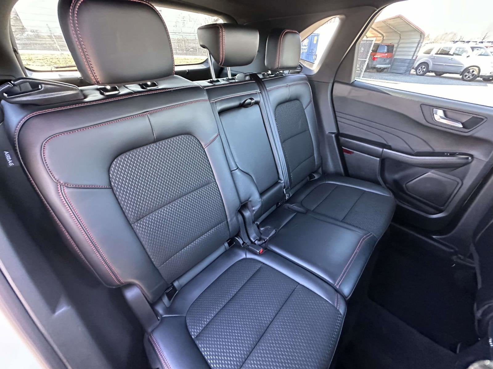 2025 Ford Escape ST-Line Select