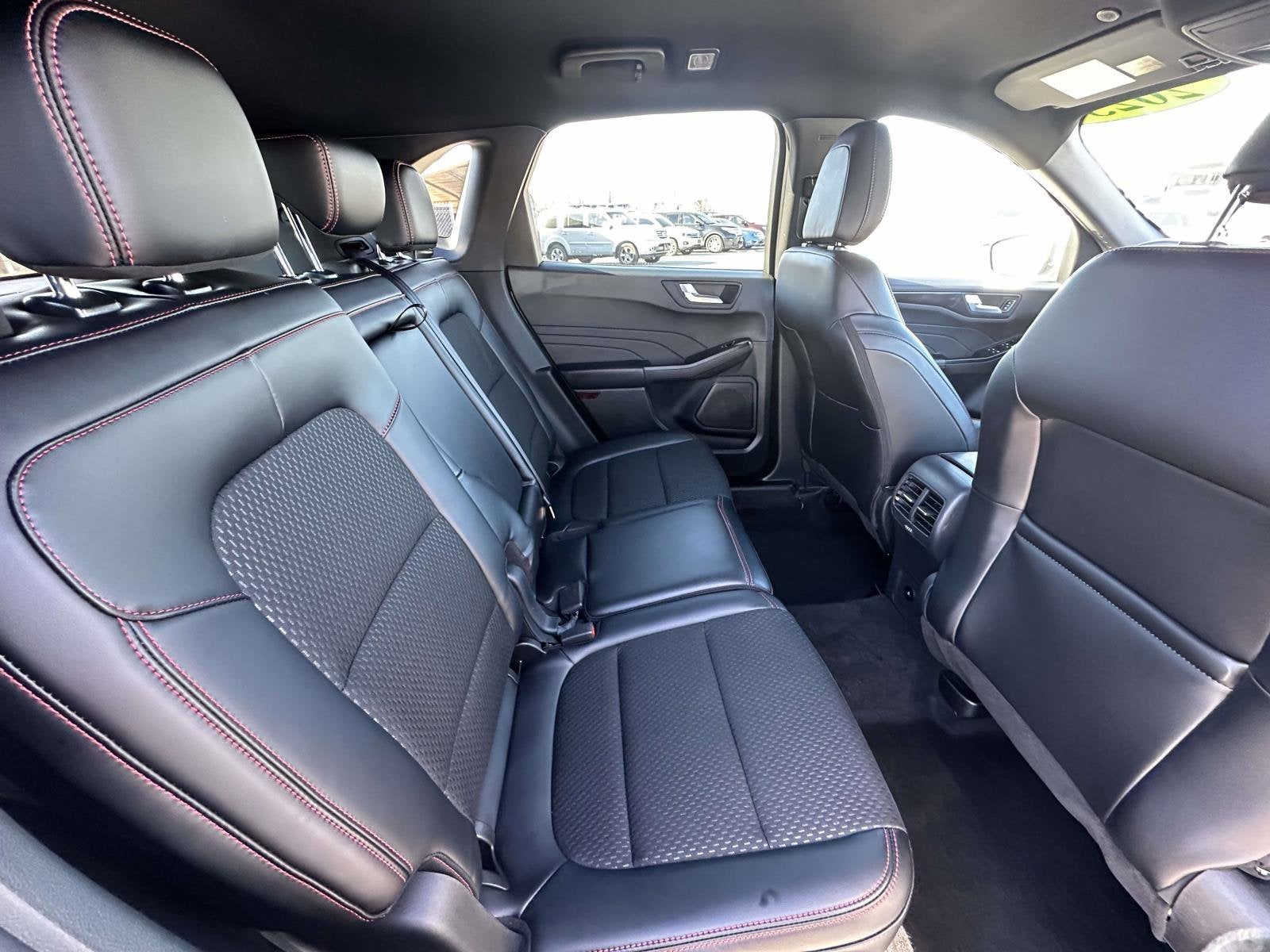 2025 Ford Escape ST-Line Select