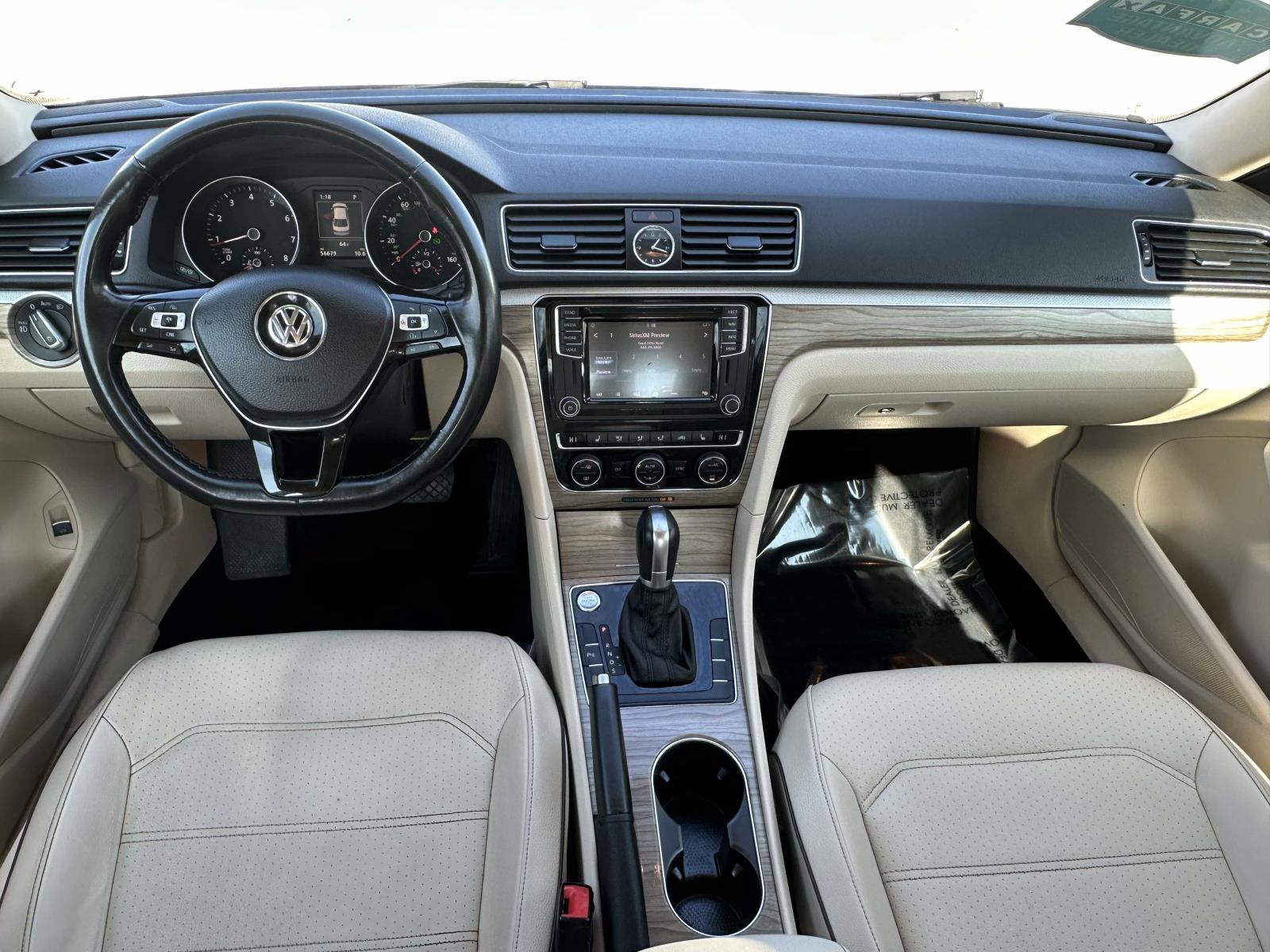 2017 Volkswagen Passat 1.8T SE w/Technology