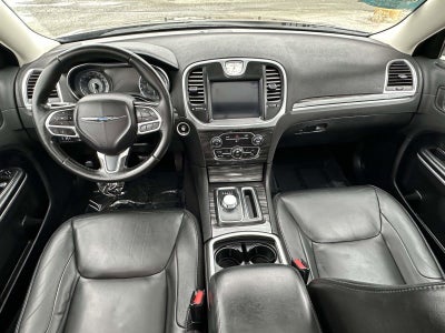 2019 Chrysler 300 Touring L