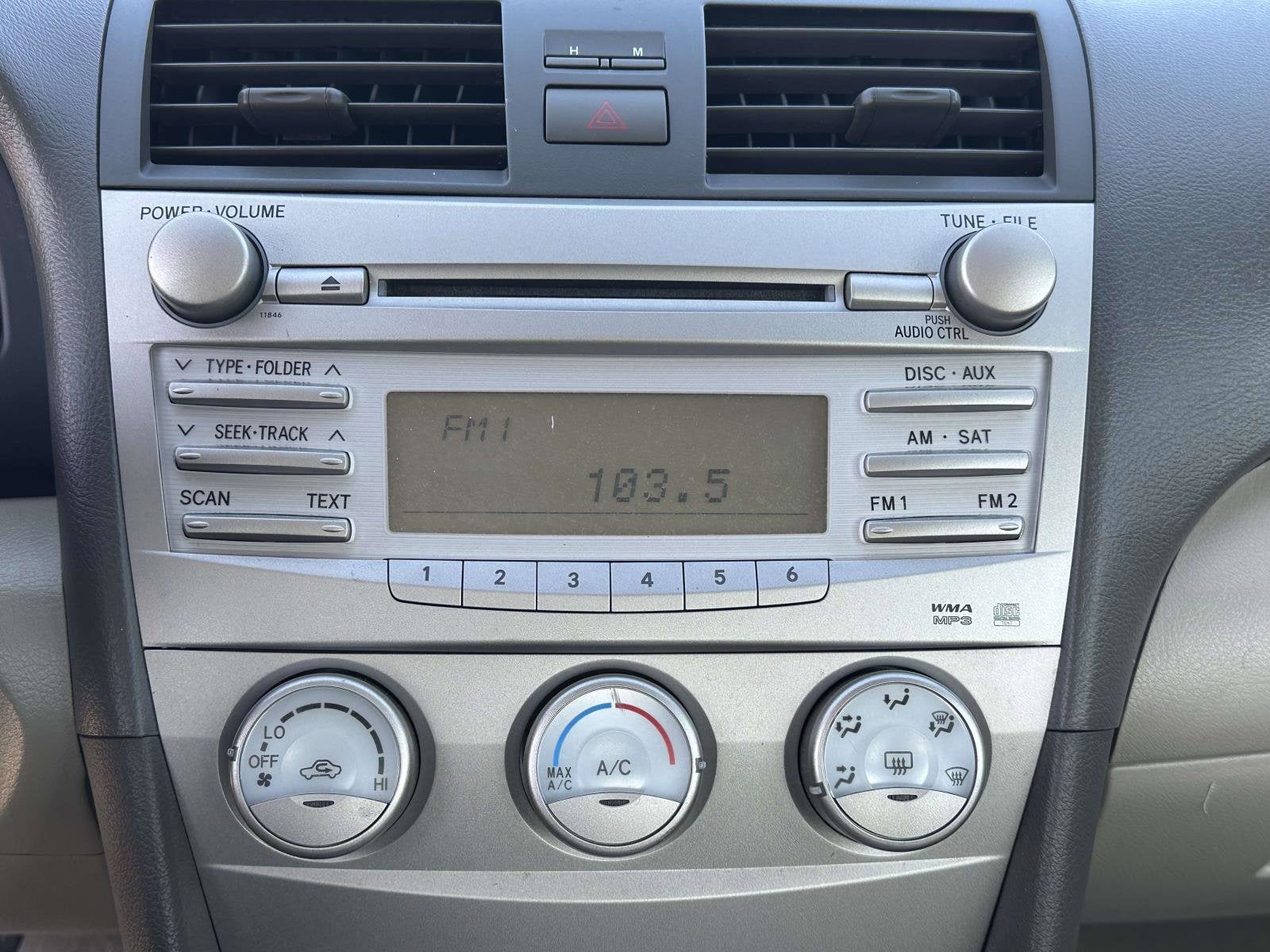 2010 Toyota Camry LE