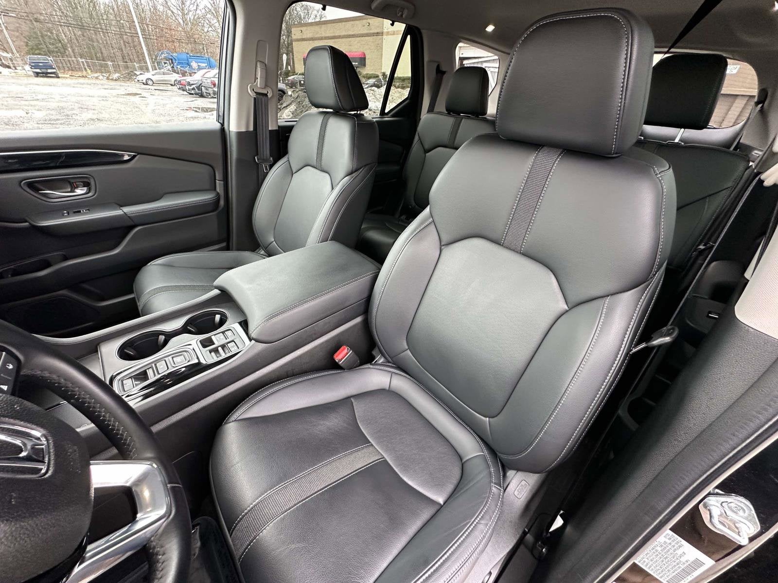 2023 Honda Pilot EX-L 8 Passenger