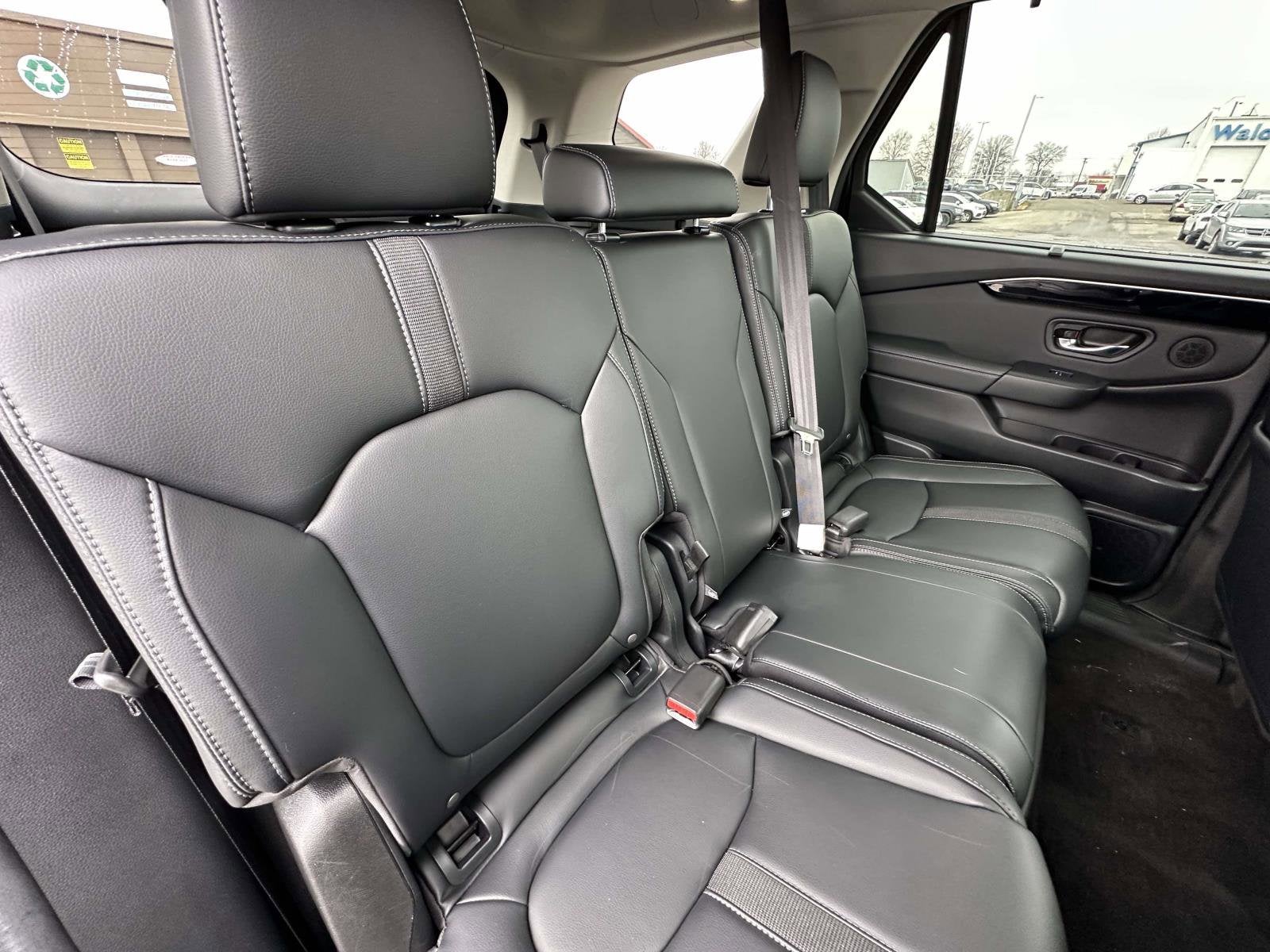 2023 Honda Pilot EX-L 8 Passenger