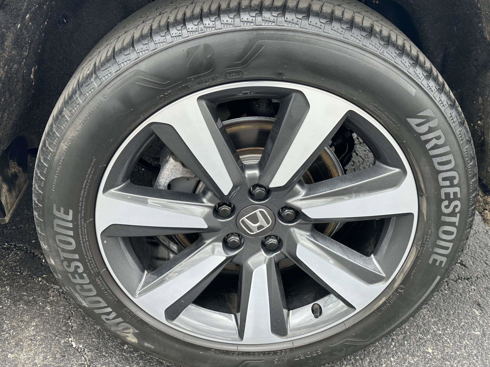 2023 Honda Pilot Touring