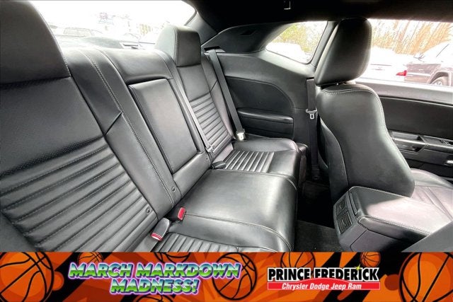 2014 Dodge Challenger SXT Plus