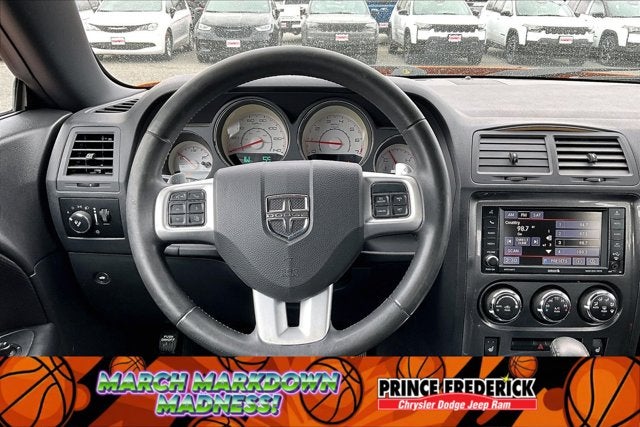 2014 Dodge Challenger SXT Plus