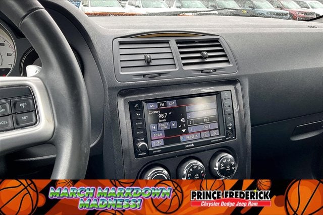 2014 Dodge Challenger SXT Plus